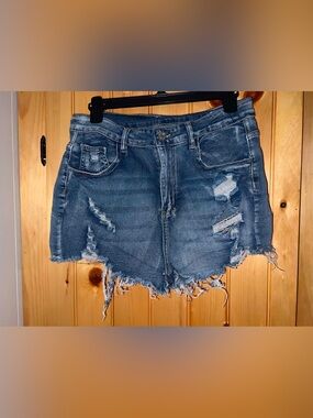 Denim Distressed Frayed Hem Women's Shorts - Blue- Curve- Size 1XL